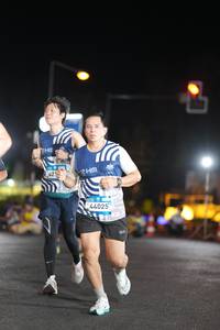 BIB: 421, 129, 92077
                            <button type="button" onclick="openModal(23090531)" class="btn btn-primary btn-sm float-right btn-popup" data-toggle="modal" data-target=".modal-high-quality">
                        <i class="fas fa-shopping-cart"></i> Add to Cart
                    </button>
                                            <button type="button" onclick="isThisMe(23090531, true)" class="btn btn-success btn-sm float-right btn-popup btn-isme hidden" data-toggle="tooltip" data-placement="bottom" title="นี่คือรูปของคุณใช่ไหม คลิกที่นี่เพื่อเอาเข้าอัลบั้ม">
                        <i class="fas fa-plus"></i> Add to album
                    </button>
                    <button type="button" onclick="isThisMe(23090531, false)" class="btn btn-warning btn-sm float-right btn-popup btn-isnotme hidden">
                        <i class="fas fa-ban"></i> Remove from album
                    </button>